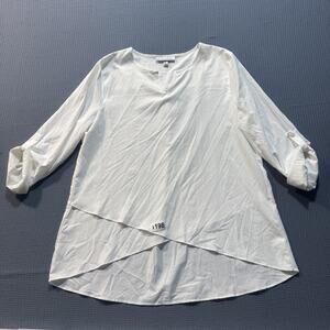 COOLIBAR Women White Tee Sz M Pre owned Excellent